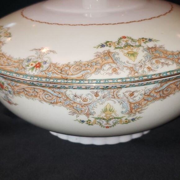 Kingsley Asian Nanumi China Bowl & Lid - Picture 3 of 11